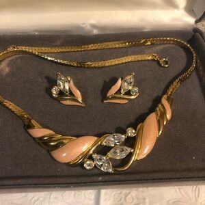 Vintage Trifari Gold and Pink Jewelry Set